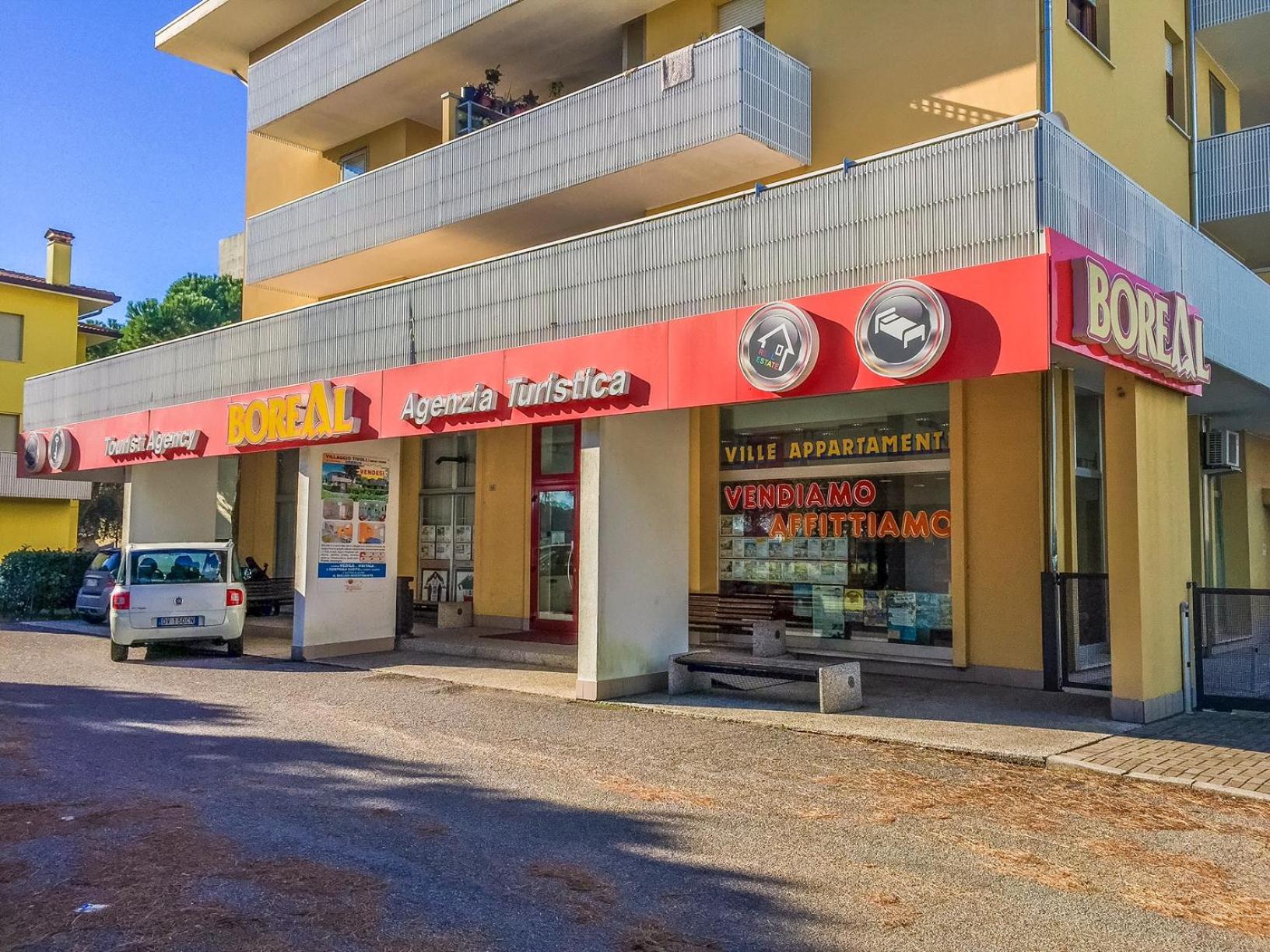 Condominio Bussola Bibione Eksteriør billede