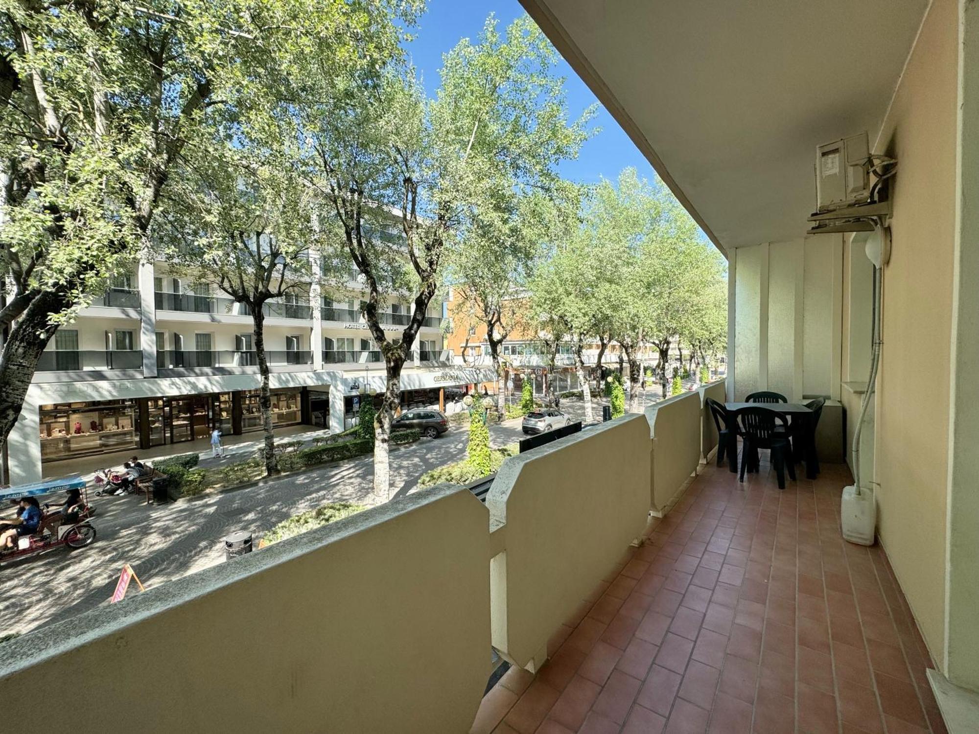 Condominio Bussola Bibione Eksteriør billede